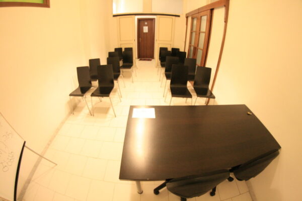 Napoli affitto sala meeting, aula, sala corsi formazione All Inclusive - Image 8