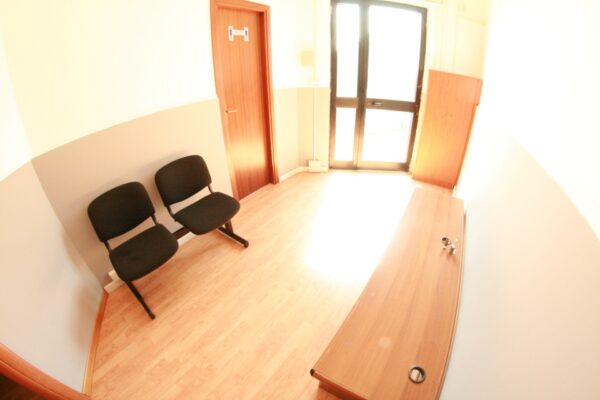 Napoli affitto studio polispecialistico bivani piano terra - Image 23